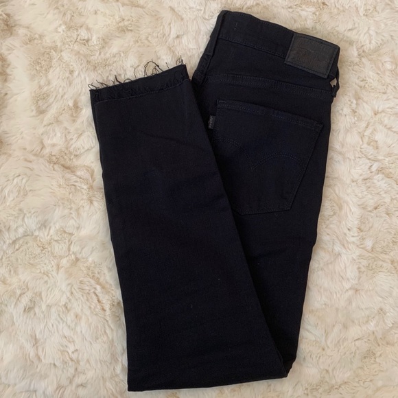 Levi's Denim - Premium Levi’s Black 721 High Rise Skinny